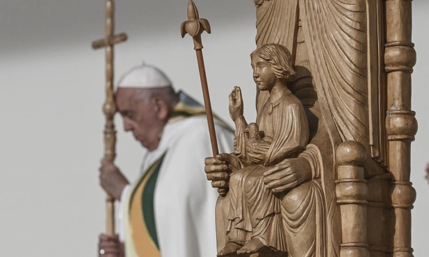 Papież: przekształcajcie nieporządek w harmonię