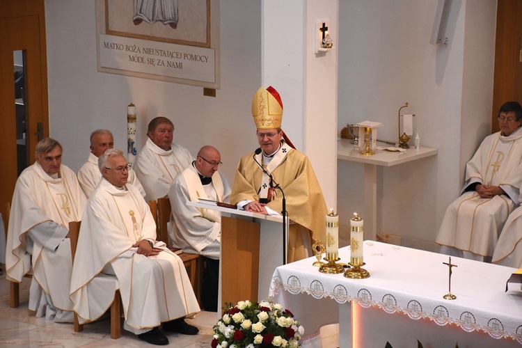 Na Aniołkach stanął pomnik św. Jana Pawła II