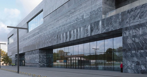 	Muzeum Historii Polski mieści się na Cytadeli Warszawskiej. Gmach o powierzchni 44 tys. m kw. został oddany do użytku we wrześniu 2023 r.