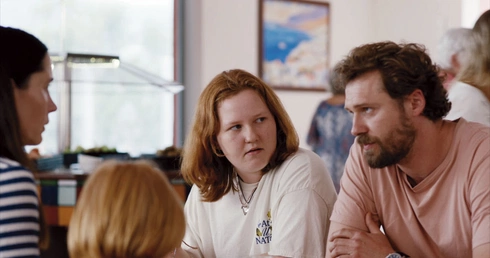 	Wojna na Ukrainie zmusza Anastasię, Fedira, Sofię i Romana do pozostania na Teneryfie. 