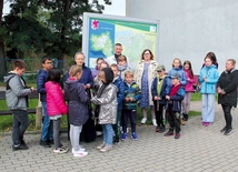 W Polanowie modlono się przy rondzie i stacji benzynowej.