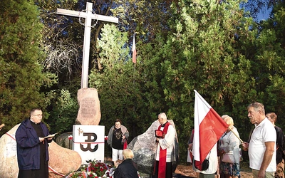 	Miejsce egzekucji miało być przestrogą dla innych. Stało się miejscem modlitwy.
