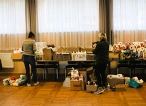 Wiejski Dom Kultury w Trzeboszowicach - miejsce podziału darów dla powodzian