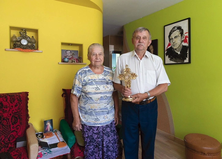 Józef Popiełuszko, starszy brat ks. Jerzego, z żoną.