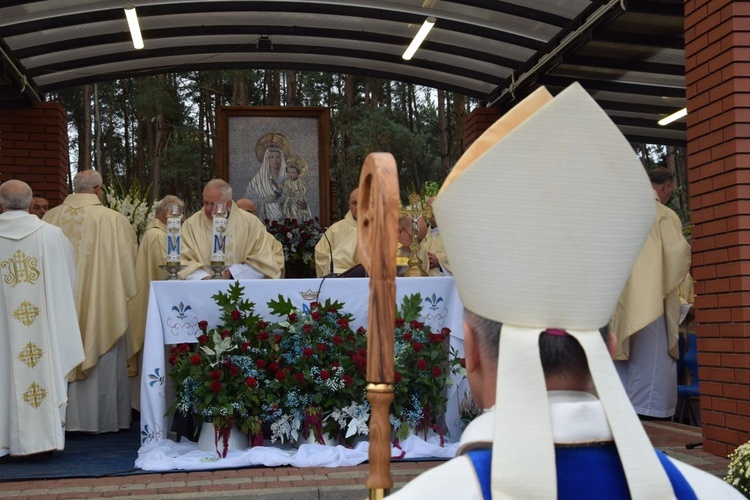 Pielgrzymka różańcowa do Wysokiego Koła 