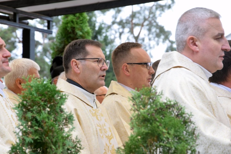 Pielgrzymka różańcowa do Wysokiego Koła 