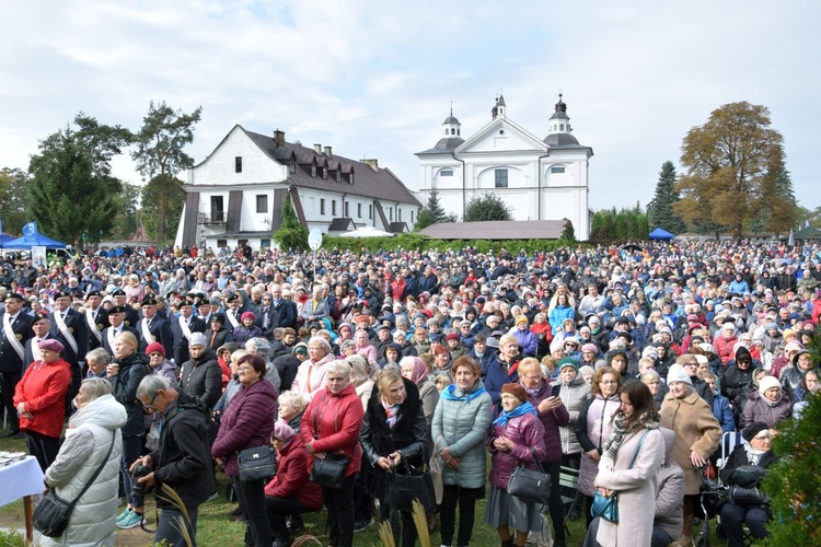 Pielgrzymka różańcowa do Wysokiego Koła 