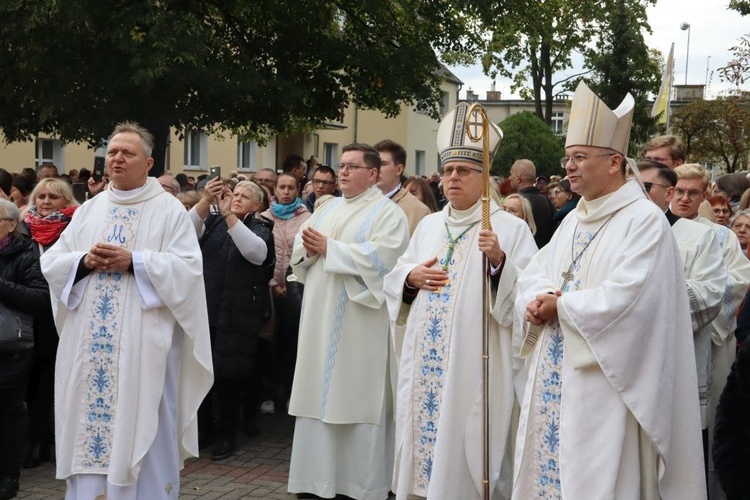 Pielgrzymka różańcowa do Rokitna