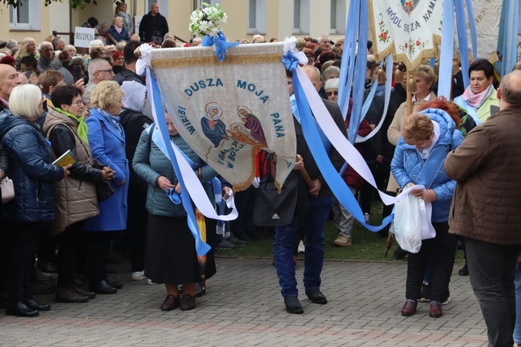 Pielgrzymka różańcowa do Rokitna