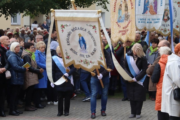 Pielgrzymka różańcowa do Rokitna