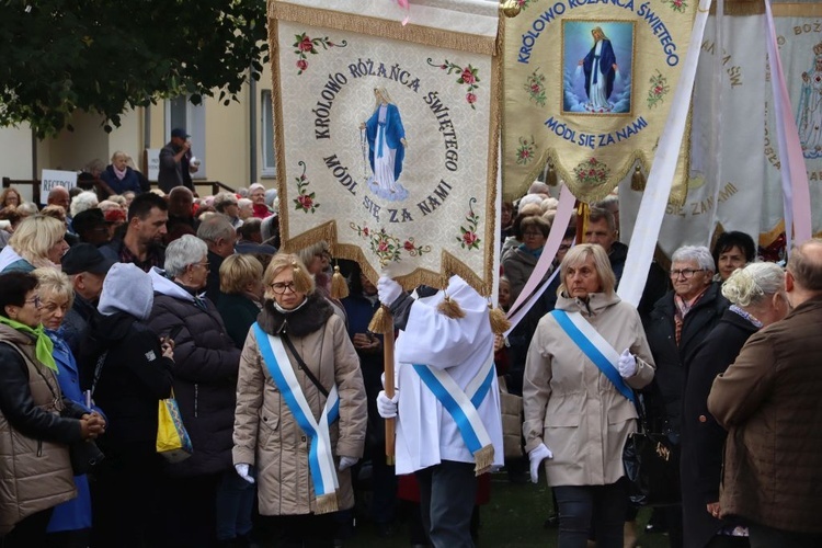 Pielgrzymka różańcowa do Rokitna