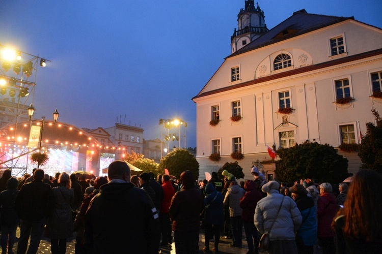 Koncert "Serce dla powodzian" w Paczkowie