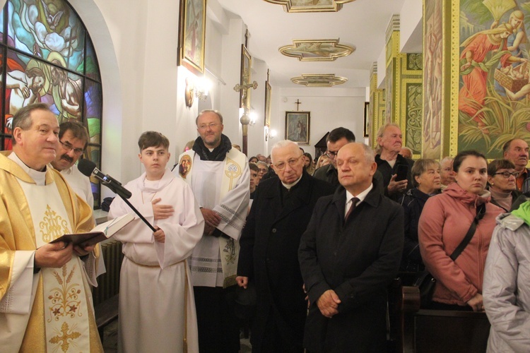 Zawada. Poświęcenie tablicy pamięci ks. Władysława Tokarczyka