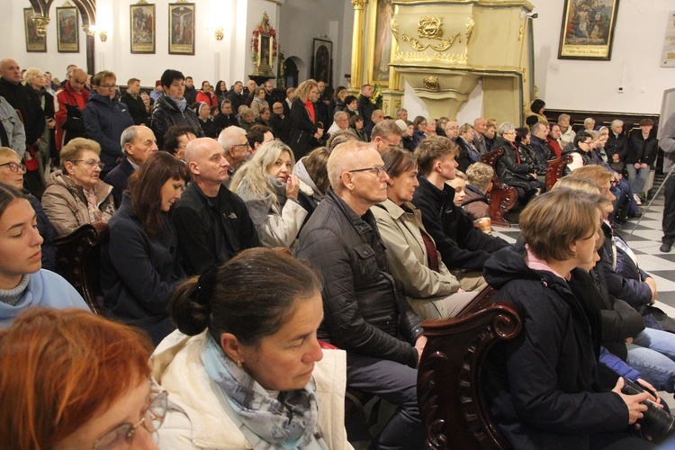 Zawada. Poświęcenie tablicy pamięci ks. Władysława Tokarczyka