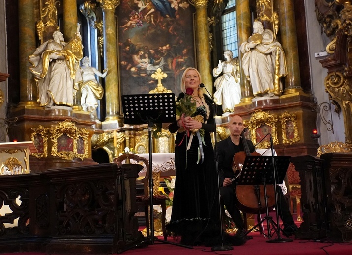 Trzebnica. Koncert "Świętej Jadwidze naprzeciw"