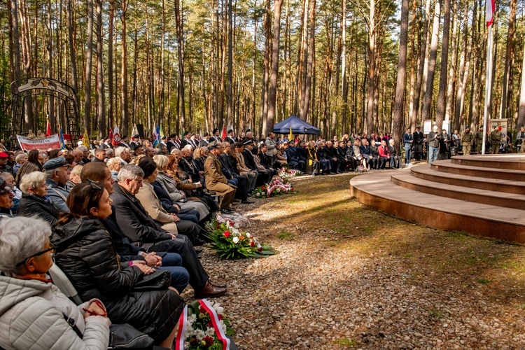 Abp Wojda: Nigdy więcej życia bez miłości