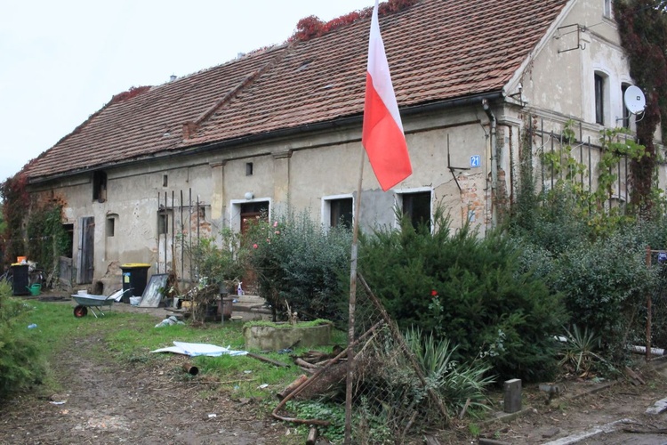 Wronów (parafia Skorogoszcz) prawie cztery tygodnie po powodzi