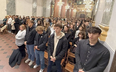 Maturzyści na Jasnej Górze.