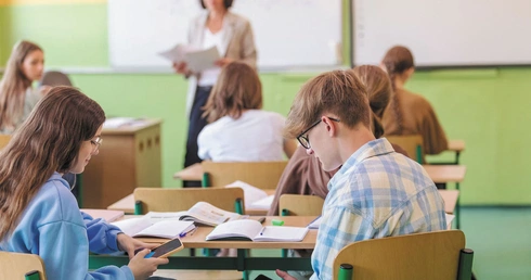 Nowoczesne technologie w szkole – szansa czy zagrożenie?