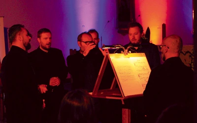 Schola Cantorum Minorum Chosoviensis podczas koncertu inaugurującego.