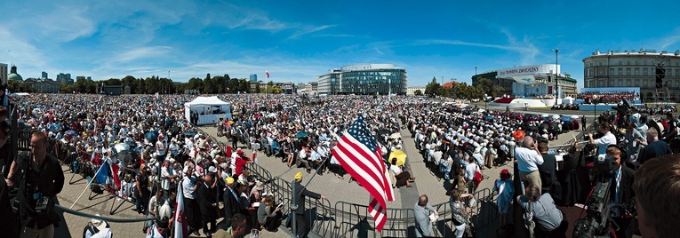 The beatification of Father Jerzy Popiełuszko took place on 6th June 2010, at Piłsudski Square in Warsaw. The ceremony was presided over by the papal delegate, Archbishop Angelo Amato, representing Pope Benedict XVI.