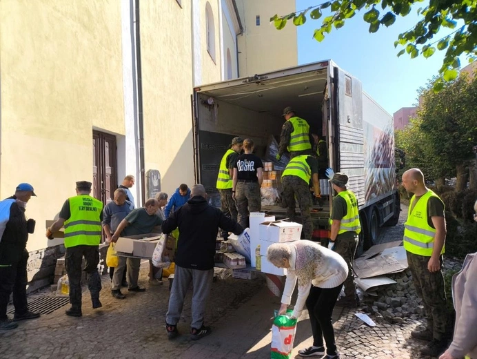 Archidiecezja. 7 milionów dla powodzian