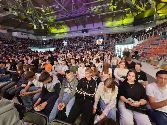 Powstań i żyj. 10 października