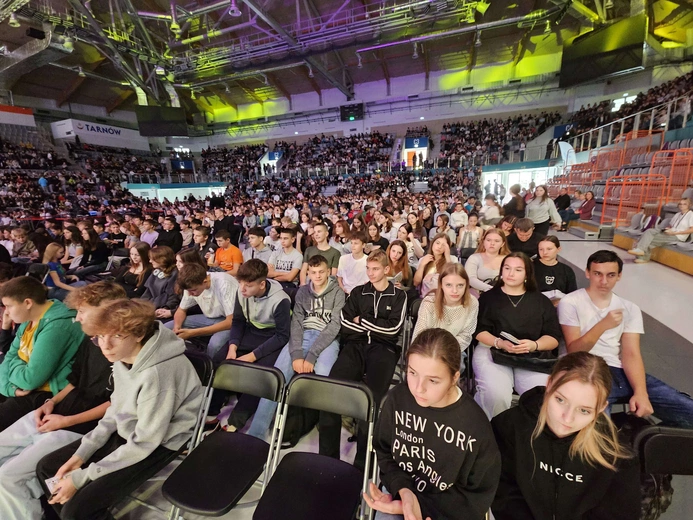 Powstań i żyj. 10 października