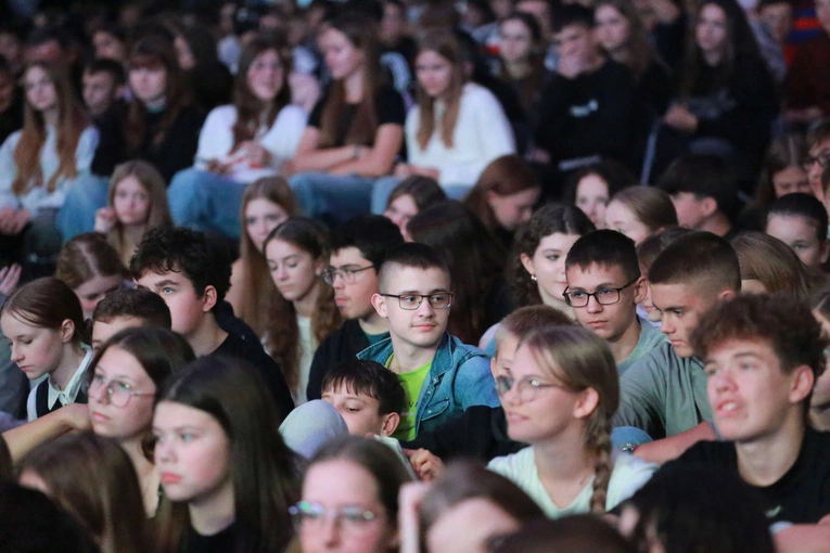 Powstań i żyj. 10 października