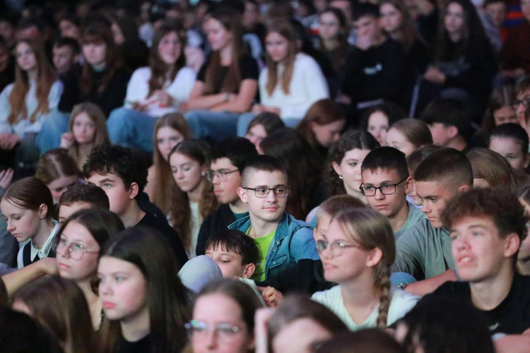 Powstań i żyj. 10 października