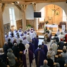Pożegnanie zmarłego kapłana