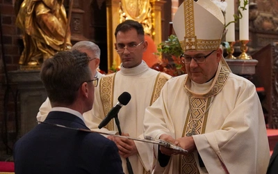 Rycerze, strażnicy historii i tradycji