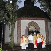 Konsekracjia ołtarza w kościele św. Jerzego w Słupsku - cz. 1