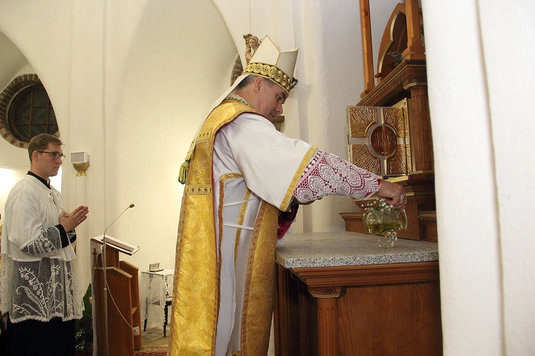 Konsekracja ołtarza w kościele św. Jerzego w Słupsku - cz. 2