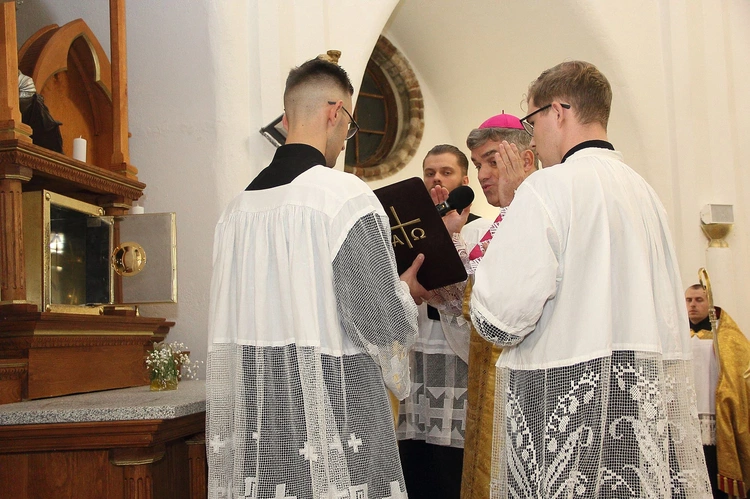Konsekracja ołtarza w kościele św. Jerzego w Słupsku - cz. 2