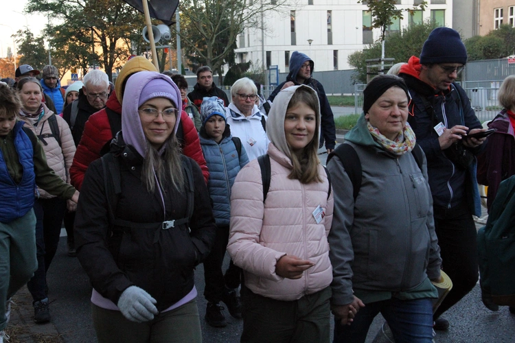 Piesza Pielgrzymka do Trzebnicy - cz. 1