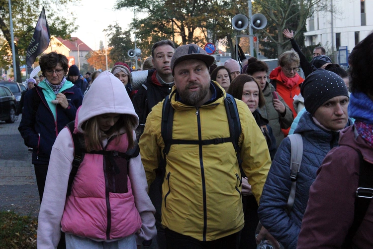 Piesza Pielgrzymka do Trzebnicy - cz. 1