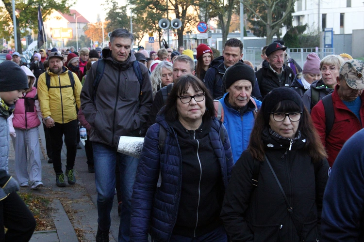 Piesza Pielgrzymka do Trzebnicy - cz. 1