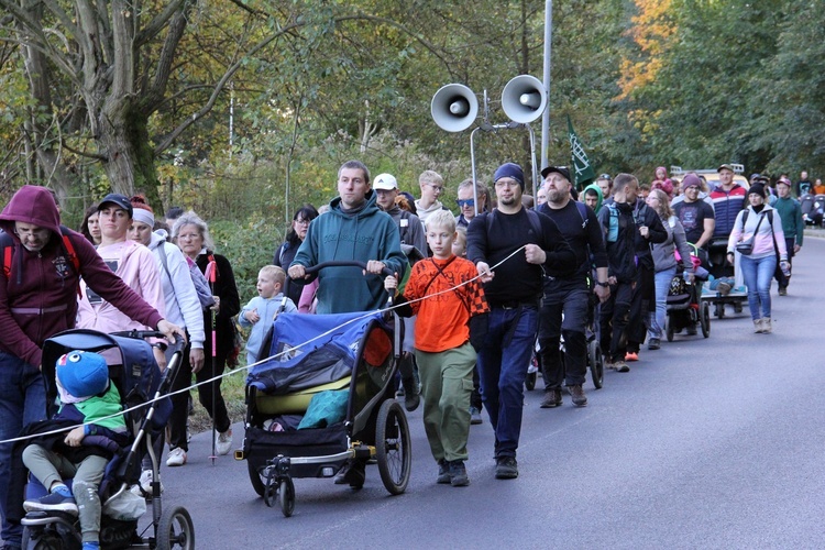 Piesza Pielgrzymka do Trzebnicy cz. 2