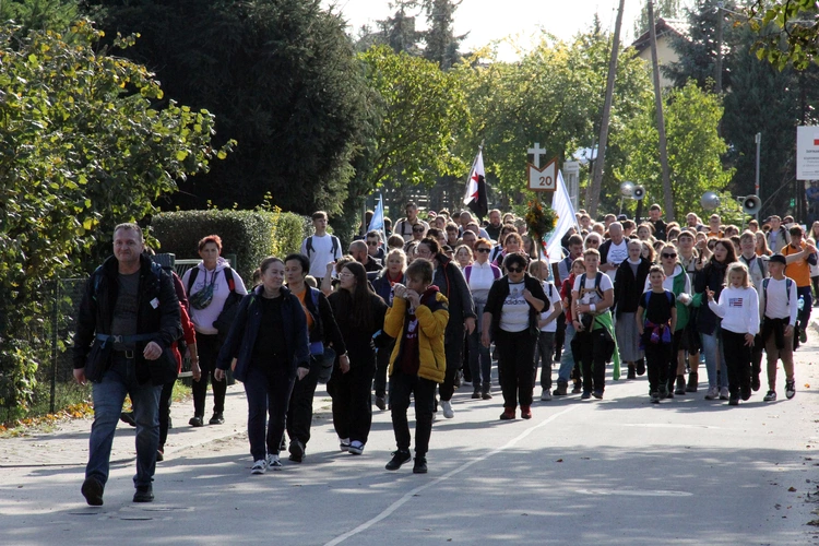 Piesza Pielgrzymka do Trzebnicy - cz. 2