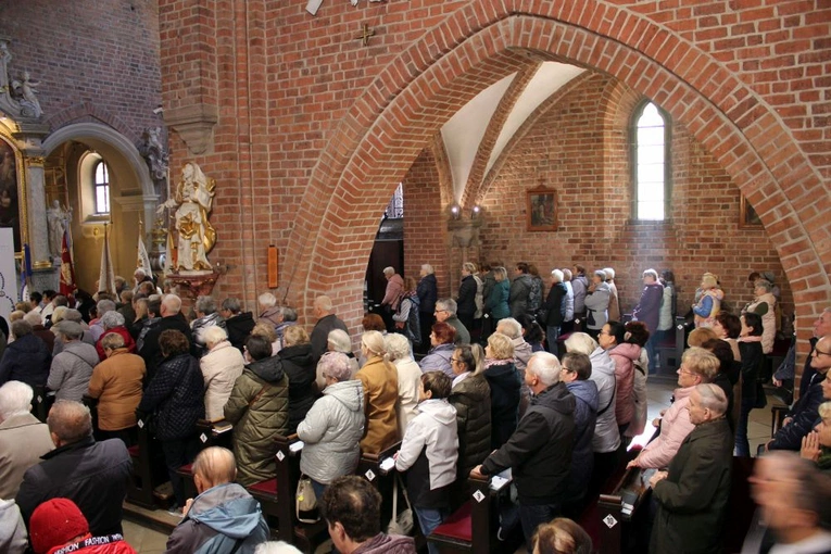 Pielgrzymka Żywego Różańca 