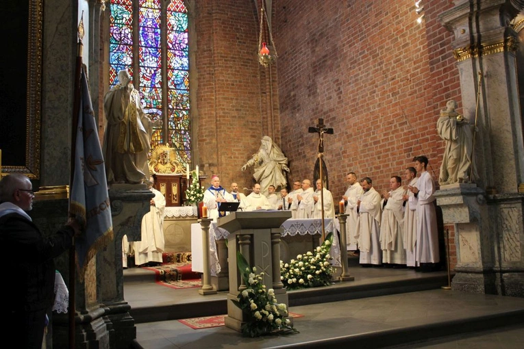 Pielgrzymka Żywego Różańca 