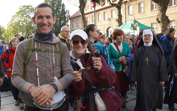 Piesza Pielgrzymka do Trzebnicy - cz. 3