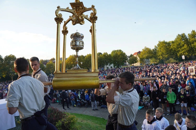 Piesza Pielgrzymka do Trzebnicy - cz. 4