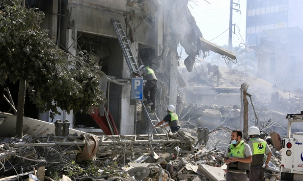 Zniszczenia po izraelskim bombardowaniu