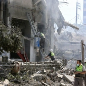 Zniszczenia po izraelskim bombardowaniu