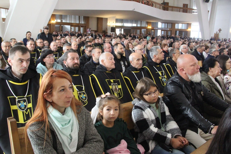 Dębica. Msza św. na rozpoczęcie Marszu dla Życia i Rodziny
