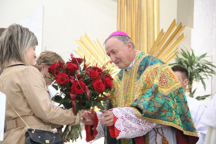 Dębica. Msza św. na rozpoczęcie Marszu dla Życia i Rodziny