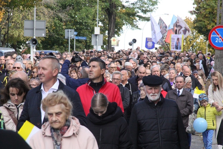 Dębica. Diecezjalny Marsz dla Życia i Rodziny 2024