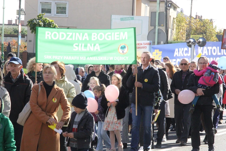 Dębica. Diecezjalny Marsz dla Życia i Rodziny 2024